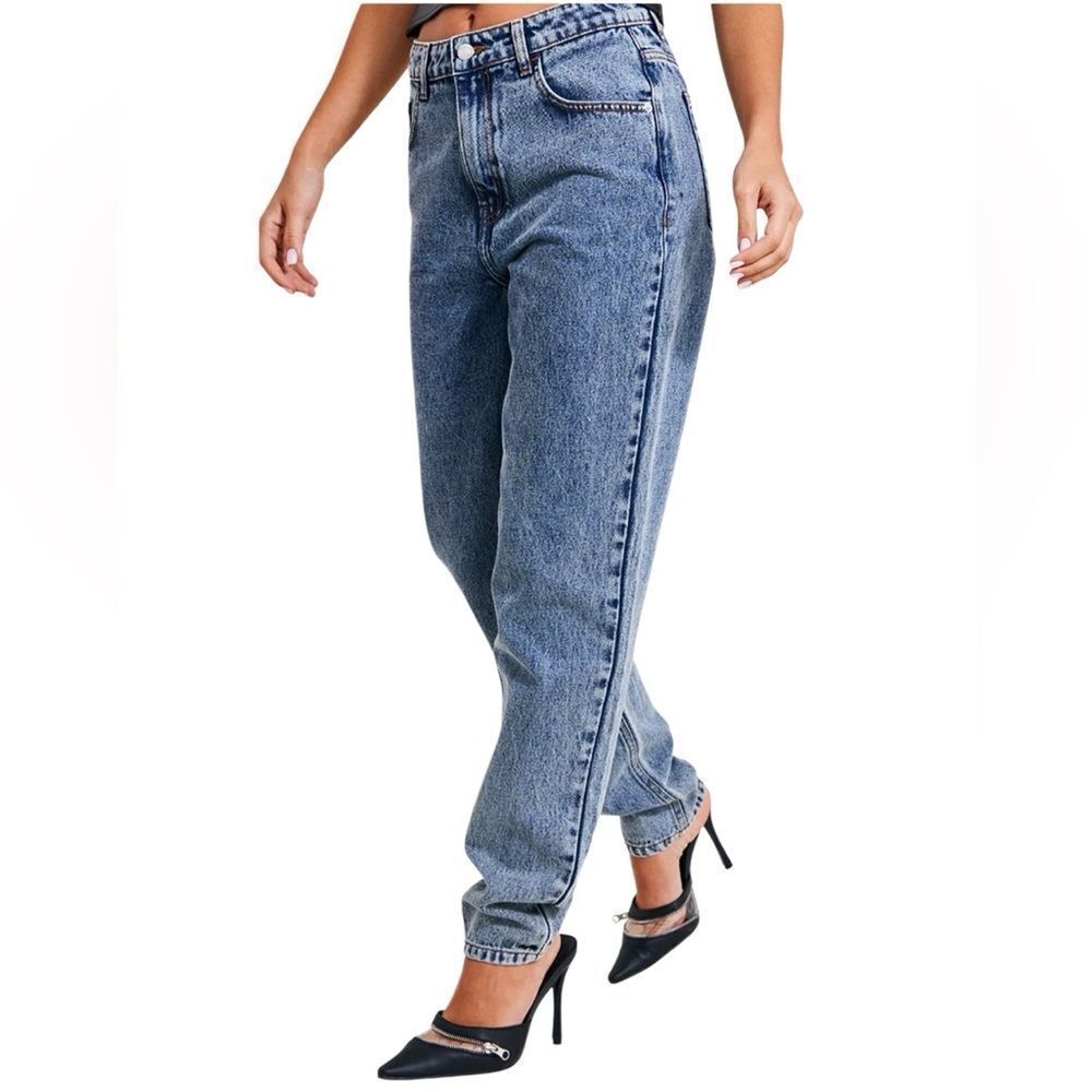 PRETTYLITTLETHING VINTAGE WASH MOM JEANS Size 4